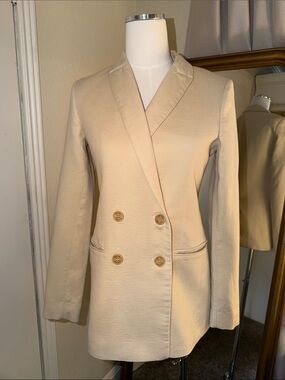 Saint + Sofia  BeigeTailored Blazer Jacket